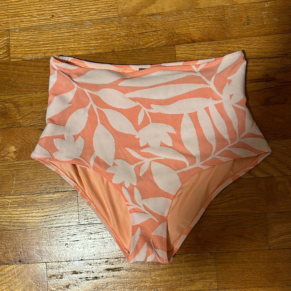 Aerie medium high rise orange bottoms white floral raised embroidery
